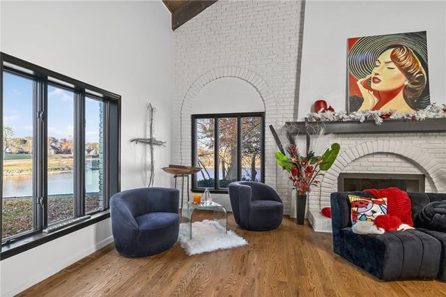 102 NW Hackberry Street, Lee's Summit, MO 64064