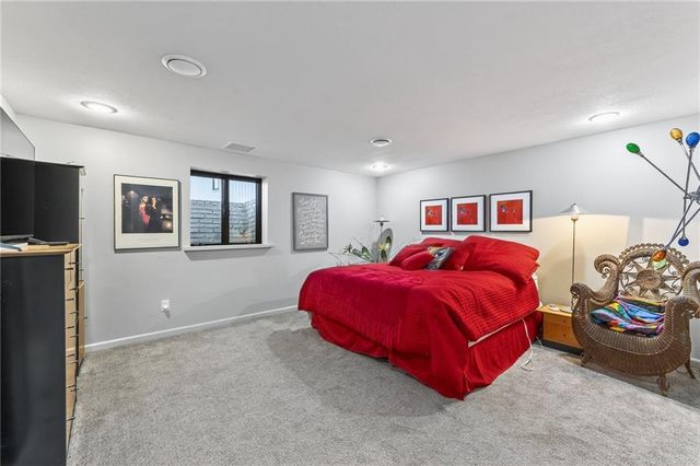 102 NW Hackberry Street, Lee's Summit, MO 64064