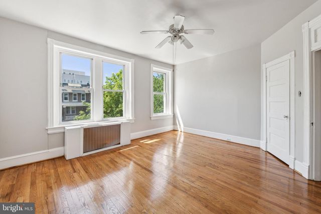 1306 E ST NE, Washington, DC 20002