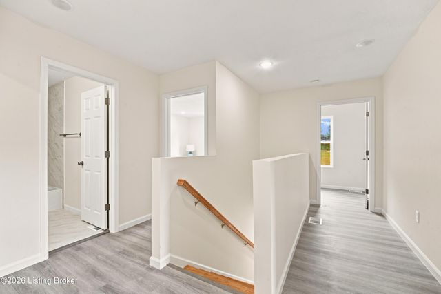 7200 Oakburn Dr, Louisville, KY 40258