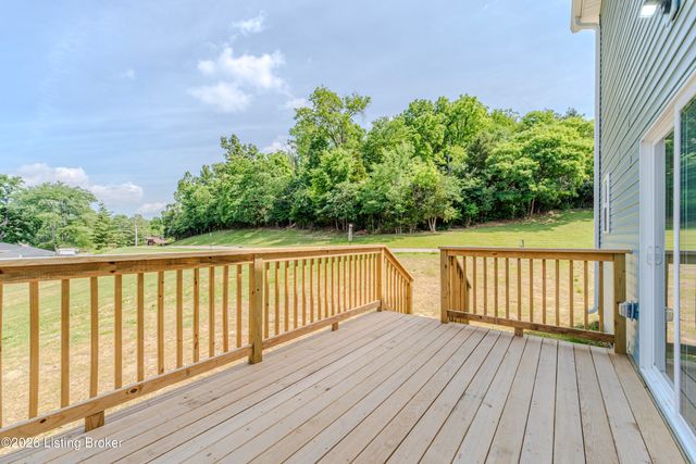 7200 Oakburn Dr, Louisville, KY 40258