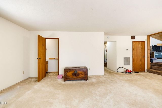 690 Thornbrook Drive, Merlin, OR 97532