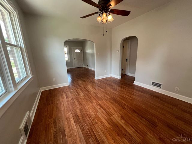 5728 Warren Avenue, Norwood, OH 45212