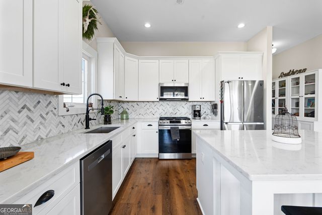 197 Dunn Street, Molena, GA 30258