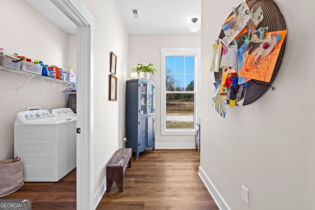 197 Dunn Street, Molena, GA 30258