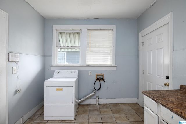 2518 AVENUE J, Birmingham, AL 35218