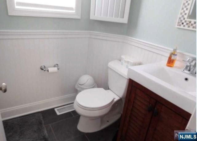 3-12 26th Street, Fair Lawn, NJ 07410