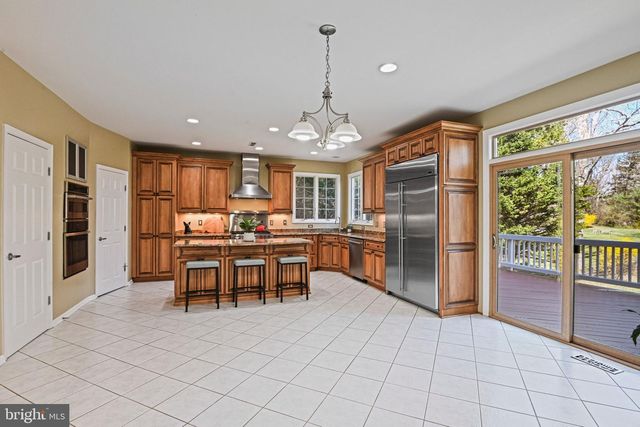 1831 BEULAH RD, Vienna, VA 22182