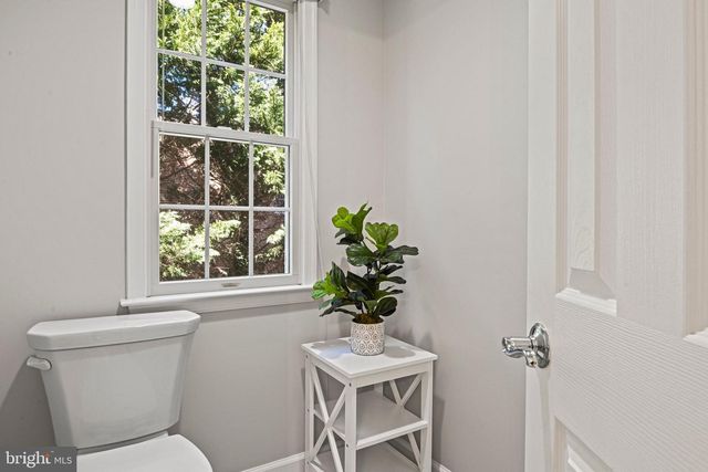 1831 BEULAH RD, Vienna, VA 22182