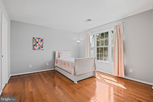 1831 BEULAH RD, Vienna, VA 22182