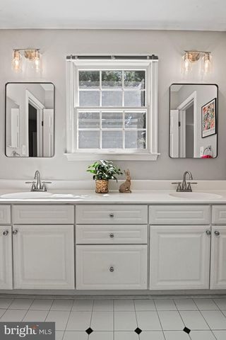 1831 BEULAH RD, Vienna, VA 22182