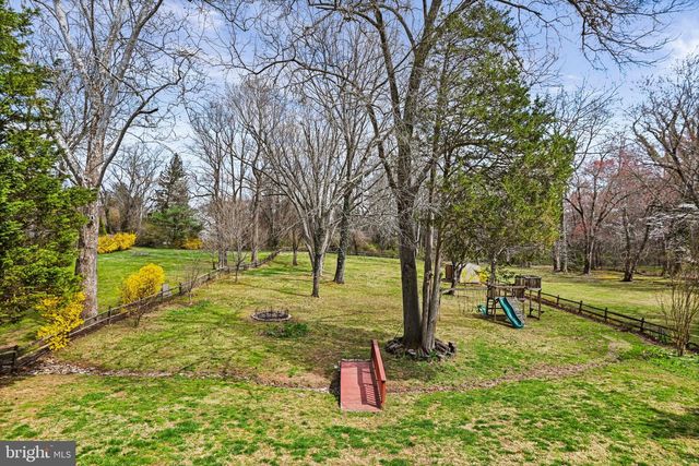 1831 BEULAH RD, Vienna, VA 22182