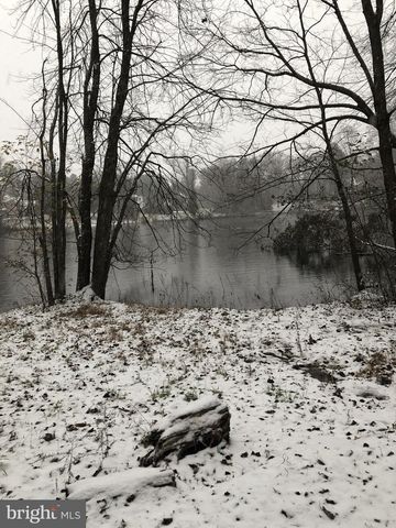 1831 BEULAH RD, Vienna, VA 22182