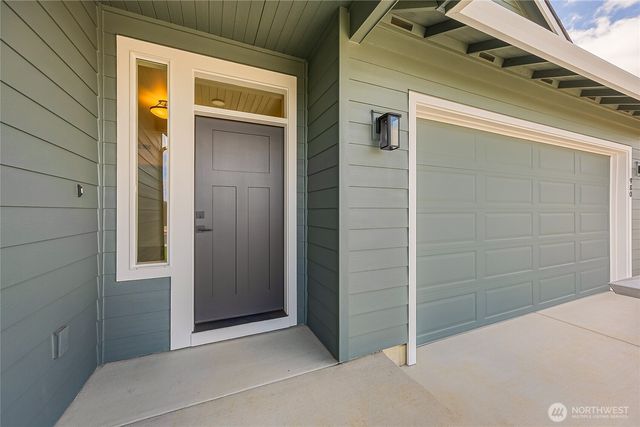 980 RW Fletcher Street, Winlock, WA 98596