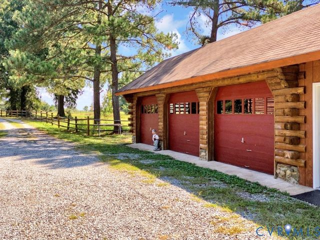 12309 Pinhook Rd, Rockville, VA 23146