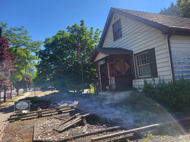607 Michigan Avenue, Orofino, ID 83544