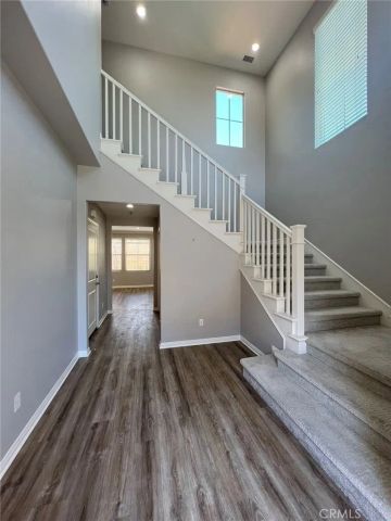 98 Devonshire, Irvine, CA 92620