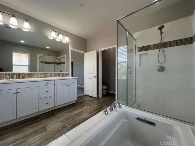 98 Devonshire, Irvine, CA 92620