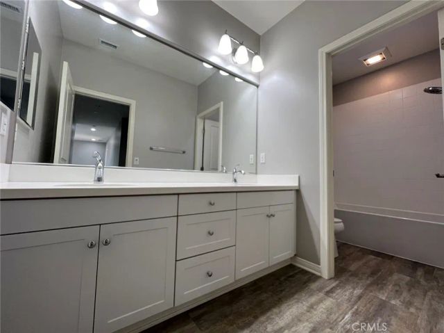98 Devonshire, Irvine, CA 92620