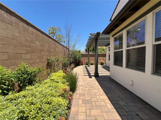 98 Devonshire, Irvine, CA 92620