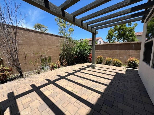 98 Devonshire, Irvine, CA 92620