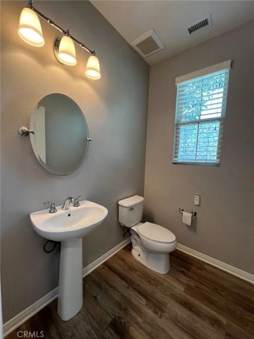 98 Devonshire, Irvine, CA 92620