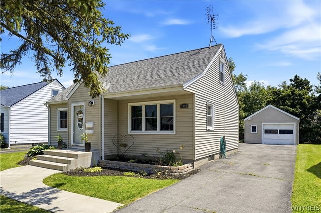 3009 Kirschner Parkway, Hamburg, NY 14075