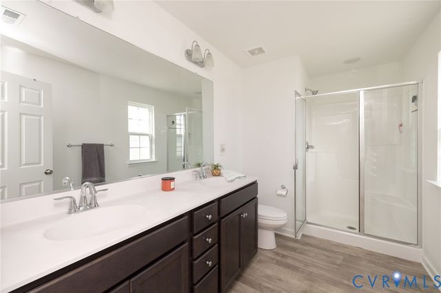 6524 Bolles Landing Ct, Chester, VA 23831