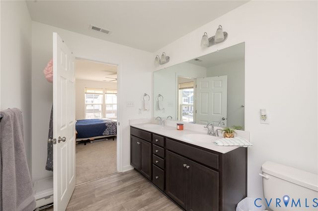 6524 Bolles Landing Ct, Chester, VA 23831