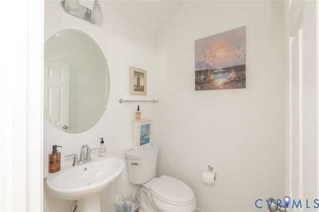 6524 Bolles Landing Ct, Chester, VA 23831