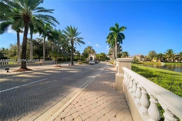5271 SW 141st Terrace, Miramar, FL 33027