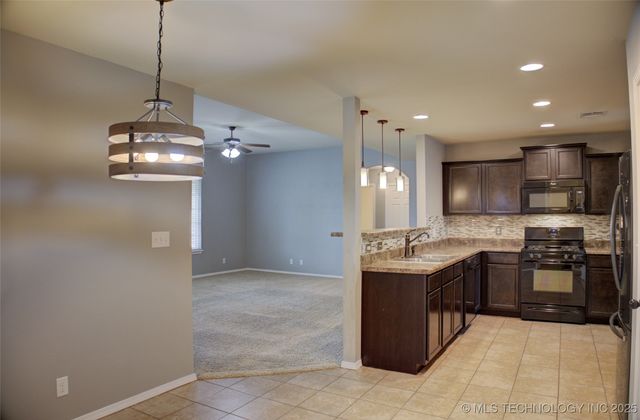 7313 S Gardenia Avenue, Broken Arrow, OK 74011