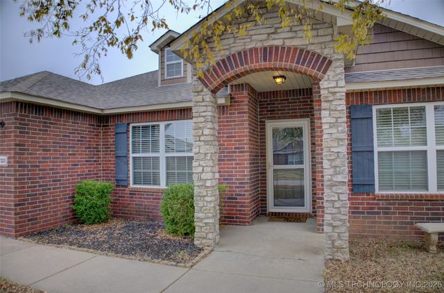 7313 S Gardenia Avenue, Broken Arrow, OK 74011