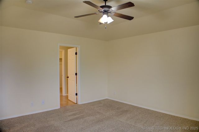 7313 S Gardenia Avenue, Broken Arrow, OK 74011