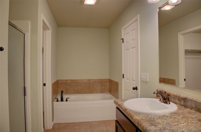 7313 S Gardenia Avenue, Broken Arrow, OK 74011