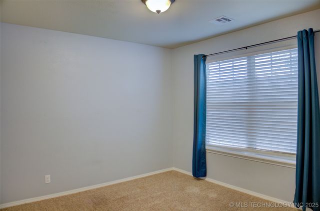 7313 S Gardenia Avenue, Broken Arrow, OK 74011