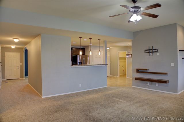 7313 S Gardenia Avenue, Broken Arrow, OK 74011