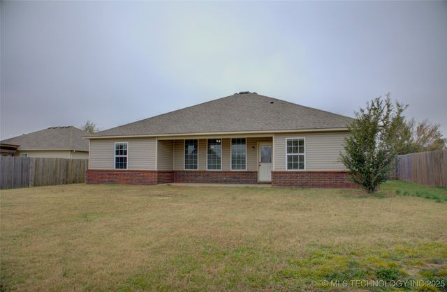 7313 S Gardenia Avenue, Broken Arrow, OK 74011