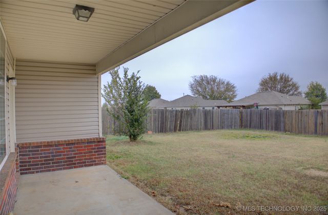 7313 S Gardenia Avenue, Broken Arrow, OK 74011