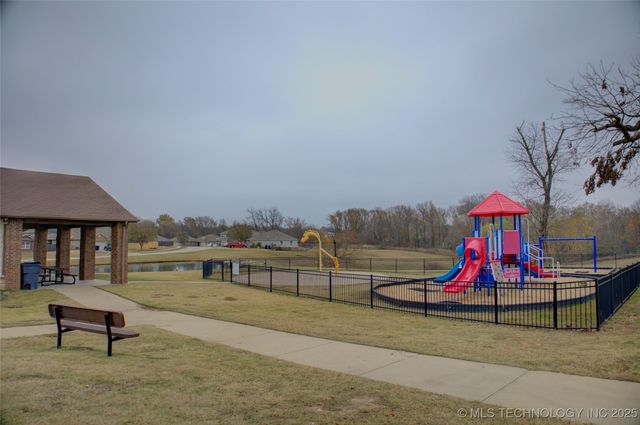 7313 S Gardenia Avenue, Broken Arrow, OK 74011