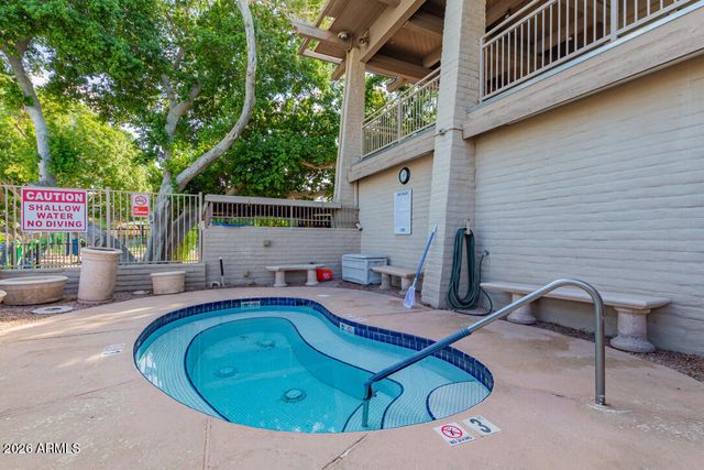 1071 E SANDPIPER Drive, Tempe, AZ 85283