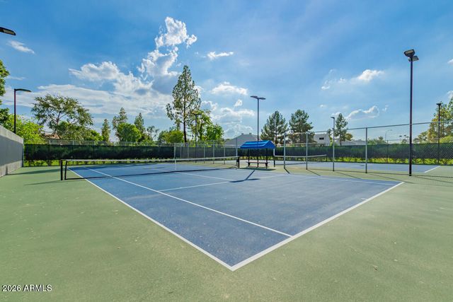 1071 E SANDPIPER Drive, Tempe, AZ 85283