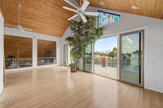 1071 E SANDPIPER Drive, Tempe, AZ 85283