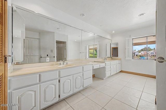 1071 E SANDPIPER Drive, Tempe, AZ 85283