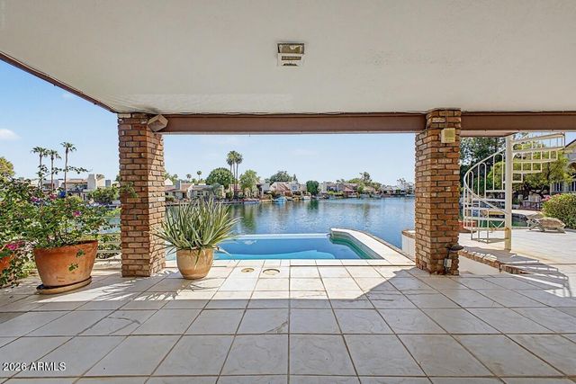 1071 E SANDPIPER Drive, Tempe, AZ 85283