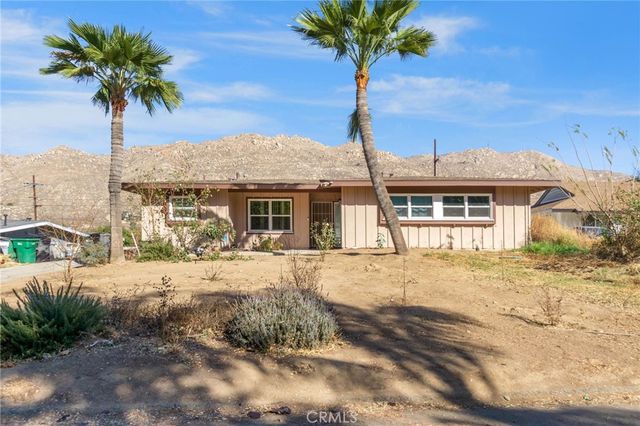 20409 Harvard Way, Riverside, CA 92507