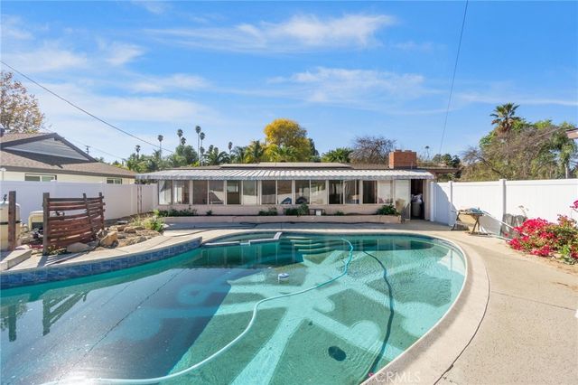 20409 Harvard Way, Riverside, CA 92507