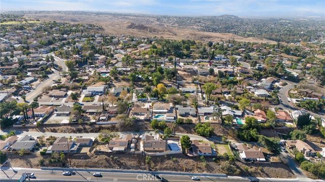 20409 Harvard Way, Riverside, CA 92507