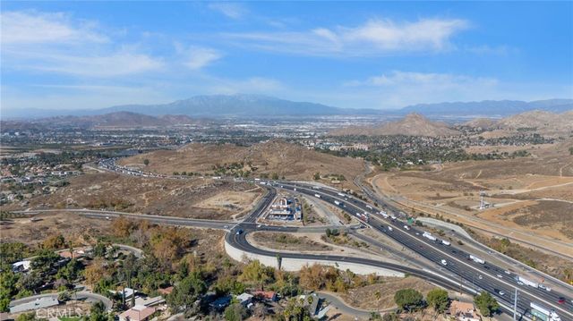 20409 Harvard Way, Riverside, CA 92507