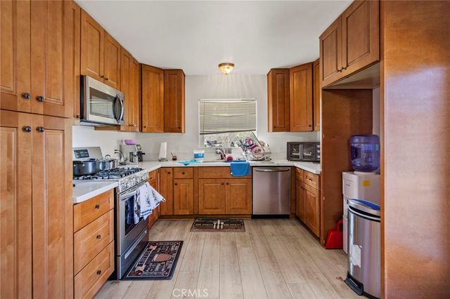 20409 Harvard Way, Riverside, CA 92507